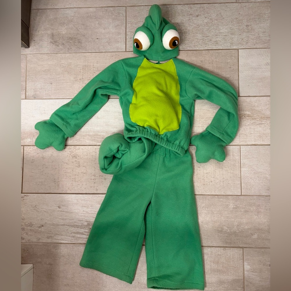 Pascal Tangled Costume